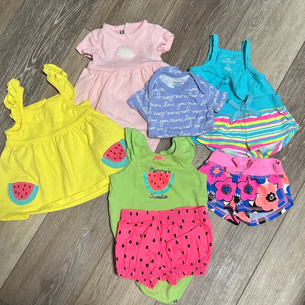 Size Newborn/0-3 month lot
